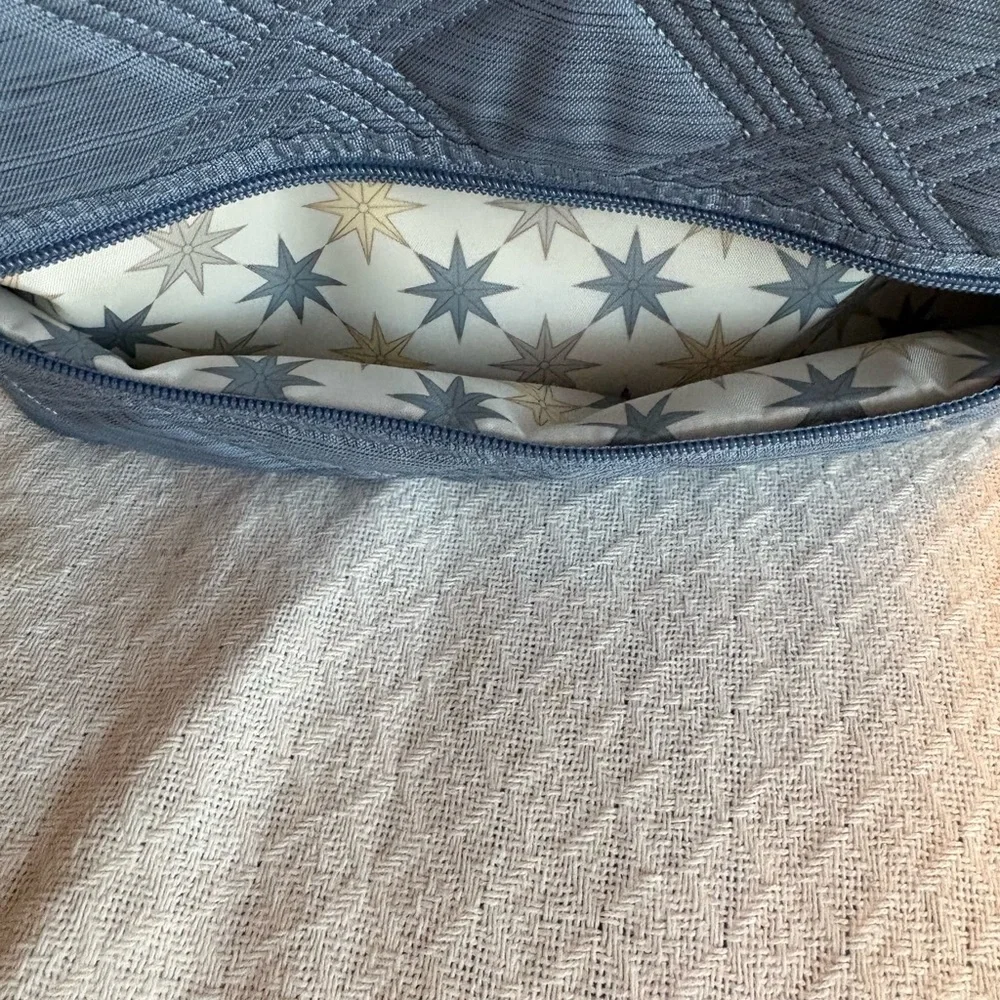 Lug Legacy Taxi NWOT - Blue Moon Slate in Blue Moon - Picture 14 of 16